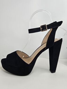 NWT Dream Pairs Black Platform Ankle-Strap Heels Velvet Finish Shoes Size 7.5